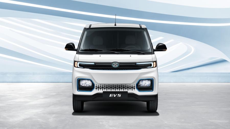  BAIC EV5 2019 года  (фото 2 из 7)